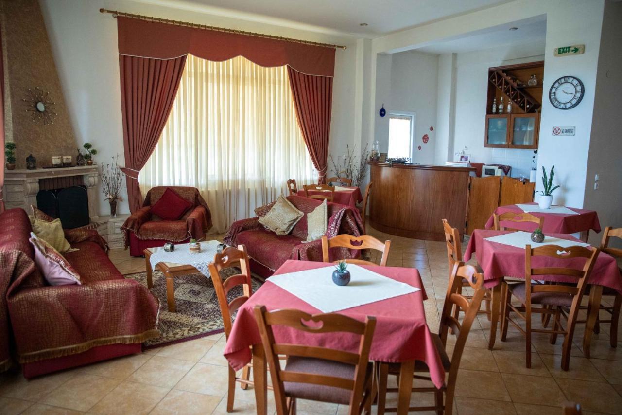Hotel Kastro Sérvia Dış mekan fotoğraf