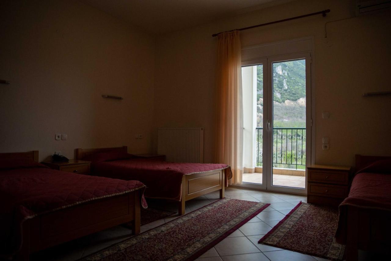 Hotel Kastro Sérvia Dış mekan fotoğraf