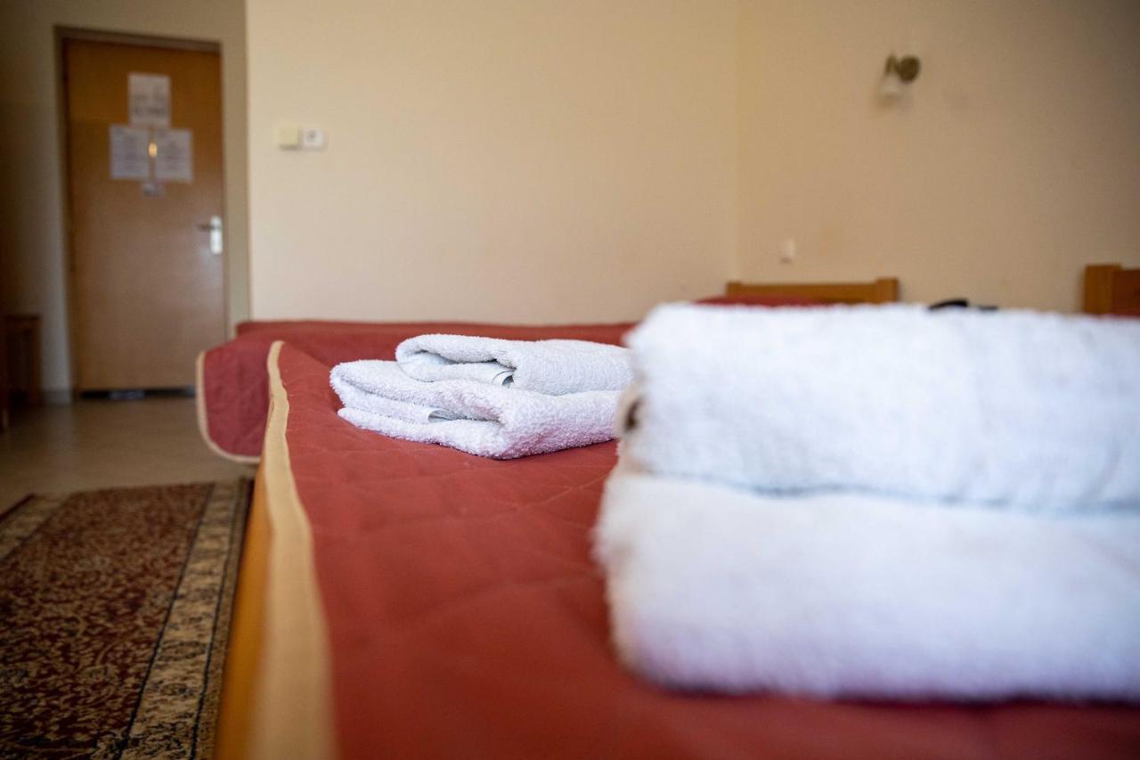 Hotel Kastro Sérvia Dış mekan fotoğraf
