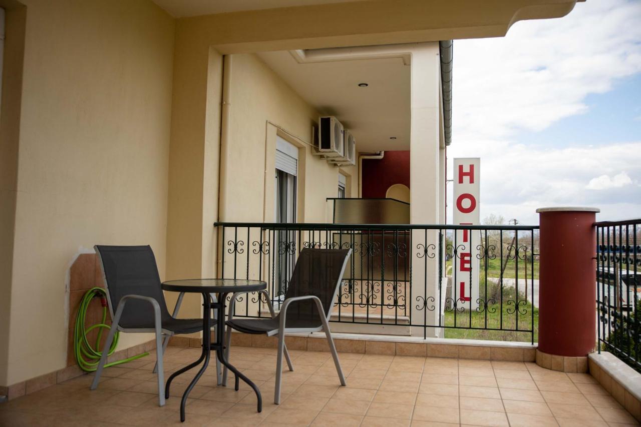 Hotel Kastro Sérvia Dış mekan fotoğraf