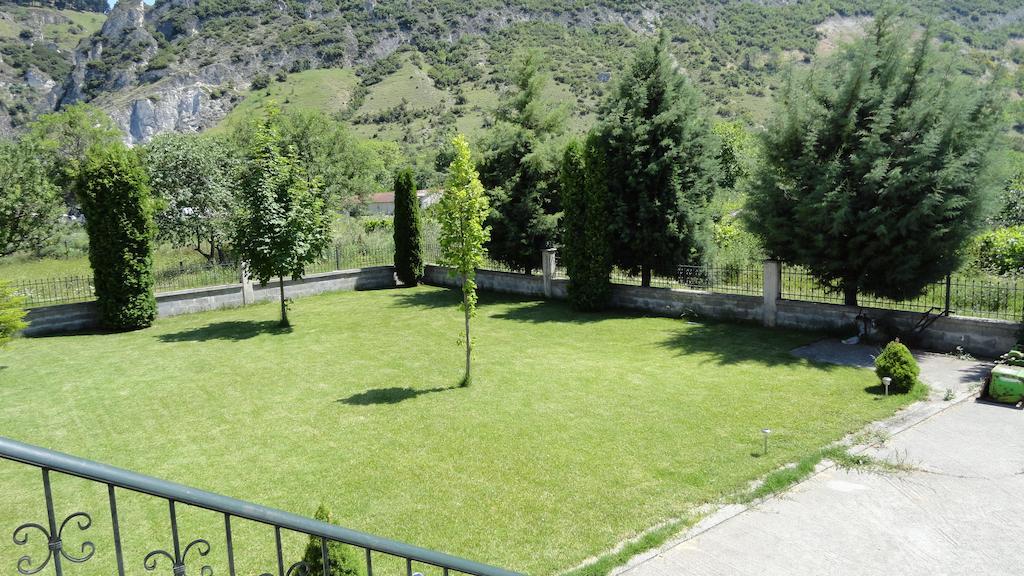 Hotel Kastro Sérvia Dış mekan fotoğraf