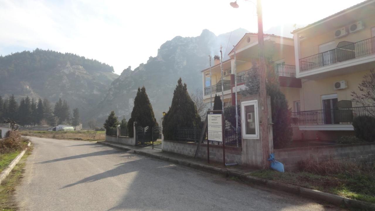 Hotel Kastro Sérvia Dış mekan fotoğraf